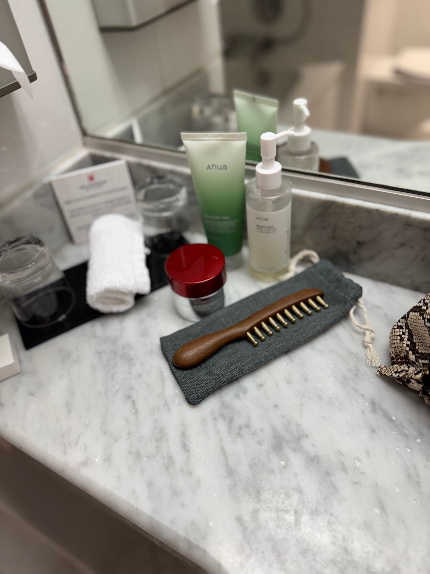 Peigne GUASHA en cuivre stimulant et anti cheveux blancs